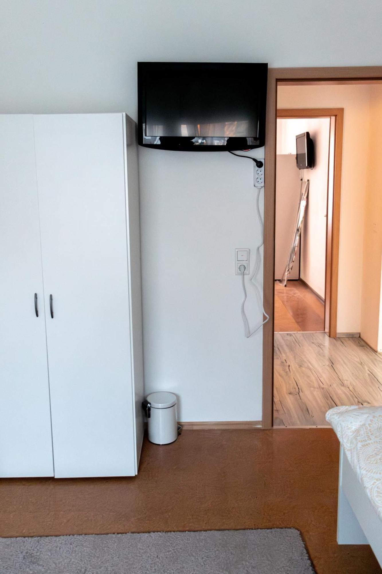 Apartment Ferienwohnung *